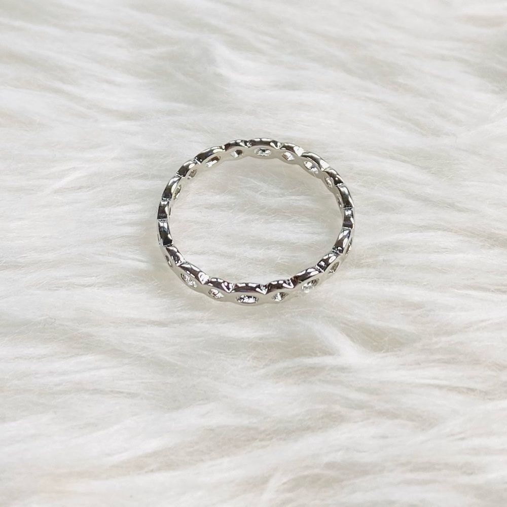 A Simple Love Ring - Picture 3 of 5